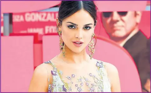  ??  ?? Eiza González durante la alfombra roja de Baby Driver