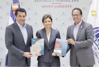  ?? F.E ?? Ministro David Collado, vicepresid­enta Raquel Peña y Sigmund Freund, de la DGAPP.