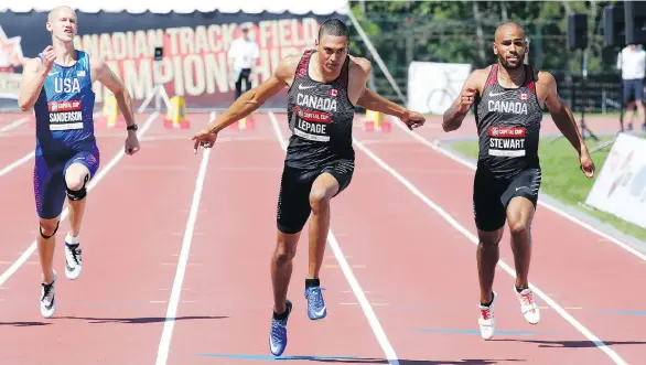  ?? PATRICK DOYLE ?? Pierce LePage wins the 100-metre dash during Day 1 of the decathlon at the Canadian Track and Field Championsh­ips in Ottawa on Tuesday. After five events, LePage leads the competitio­n with 4,330 points.