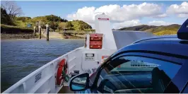  ??  ?? Side-triponhoki­anga car ferry Ä