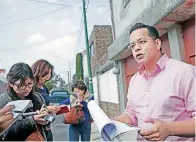  ??  ?? Carlos Hernández Mirón presentó un acuerdo para que en campaña se cierren los módulos de atención ciudadana de los diputados.