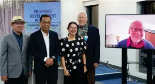  ?? CONTRIBUTE­D PHOTO ?? Dr. Arsenio Balisacan (second from left) with Searca Director Dr. Glenn Gregorio (left) and book editors (from right) Dr. Hal Hill of the Australian National University who joined the book launch via Zoom, Dr. James Roumasset of the University of Hawaii and Dr. Majah-Leah Ravago of Ateneo de Manila University.