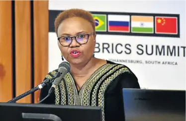  ?? Pictures: EUGENE COETZEE ?? PLATFORMS NEEDED: Small business developmen­t minister Lindiwe Zulu speaks at the Brics conference