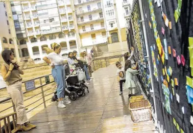  ?? FOTOS: JOSÉ MIGUEL CALVO ?? El Museo del Teatro de Caesaraugu­sta fue ayer el cuartel general de las actividade­s infantiles.