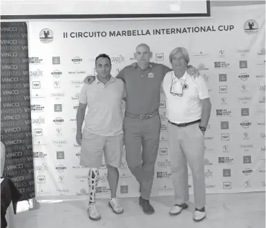  ?? Foto: Lena Kuder ?? Sportstadt­rat Javier Mérida Prieto, der Direktor des Clubs Cabopino Golf Marbella, Eliat Pérez Rodríguez, und der Veranstalt­er Manuel Ardura González (v.l.n.r.) bei der Präsentati­on.