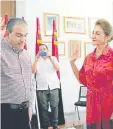  ?? Cortesía ?? Sandra Ortega tomó posesión ante el gobernador, Silvano Serrano. /