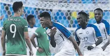  ??  ?? Marcelo Pereira celebra un gol de la H en Río de Janeiro.