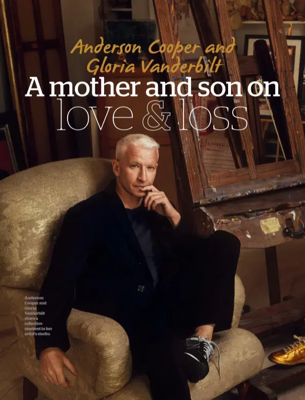  ??  ?? Anderson Cooper and Gloria Vanderbilt share a reflective moment in her artist’s studio.