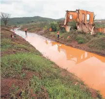  ?? DIDA SAMPAIO/ESTADAO ?? Sinal. Lama não deixa Bento Rodrigues esquecer tragédia