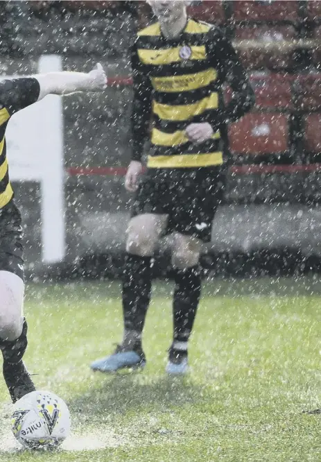  ??  ?? 2 Highland League Brora Rangers face a 400mile round trip to play Camelon from the East of Scotland League tonight after the initial Scottish Cup tie on Boxing Day was abandoned. The SFA is allowing semi-pro football to continue despite the new lockdown.