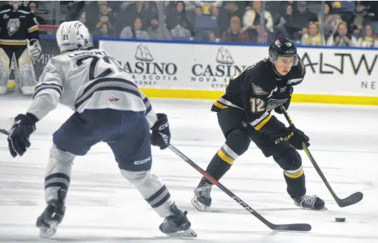  ?? JEREMY FRASER • CAPE BRETON POST ?? Cape Breton Eagles forward Cam Squires, right, set a franchise record for most points (11) in the opening-round series and will look to continue his offensive production in Round 2 against the Chicoutimi Saguenéens.