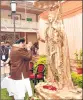  ??  ?? BJP President JP Nadda offers prayer to Lord Rama, in Lucknow.