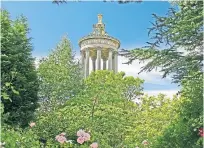  ?? ?? ● Burns Monument and Gardens in Alloway