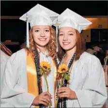  ?? JESI YOST — FOR DIGITAL FIRST MEDIA ?? Sydney and Kayla Kunkel are part of the class of 2018 at Daniel Boone High School.