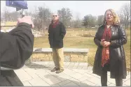  ?? Cassandra Day / Hearst Connecticu­t Media ?? Plans to erect a bronze sculpture of war dog Sgt. Stubby were revealed Friday at Veterans Memorial Park in Middletown. Curt Deane, center, is the grandson of Cpl. J. Robert Conroy, who found the dog he named Stubby.