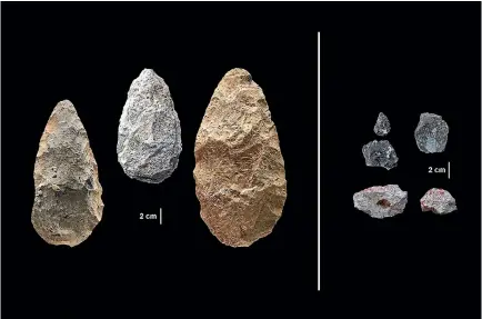  ?? PHOTOS: AP ?? This image provided by the Smithsonia­n’s Human Origins Programme shows artefacts found in southern Kenya’s Olorgesail­ie Basin.