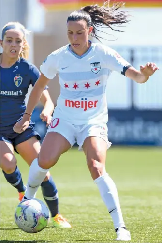  ?? ALEX GOODLETT/GETTY IMAGES ?? Vanessa DiBernardo is part of a deep Red Stars midfield this season.