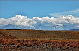 ?? PHOTO: GEORGE EMPSON ?? Increasing intensific­ation from tourism and farming is changing the Mackenzie Basin.