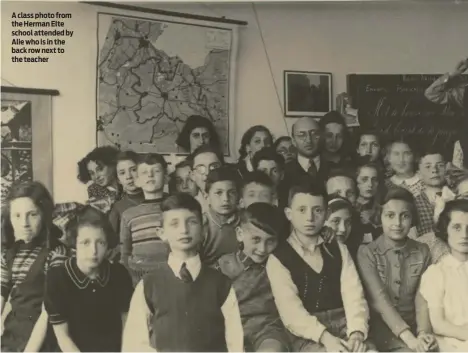  ??  ?? A class photo from the Herman Elte school attended by Alie who is in the back row next to the teacher