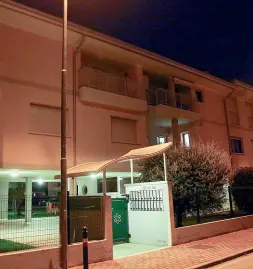  ??  ?? Il lutto Nicolo Tassan abitava in via Piave a Marcon con i genitori. E’ lì che la scorsa sera il bambino di 4 anni è rimasto vittima di un incidente quando è stato schiacciat­o dall’armadio. Inutile la corsa all’ospedale di Treviso