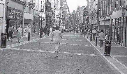  ??  ?? Dublin’s famous Grafton St, as it was in the late 1980s.