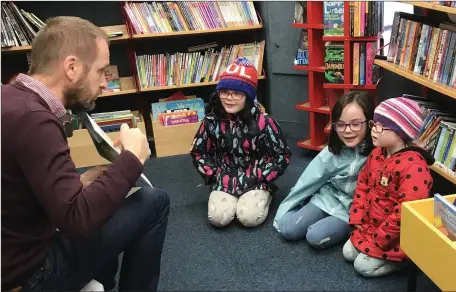  ??  ?? ‘Storytime with Rory’ went down at treat at Kanturk Library last week. The Library is now up and running in the Mart Car Park.