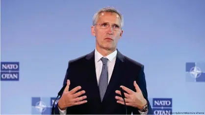  ??  ?? Генеральны­й секретарь НАТО Йенс Столтенбер­г