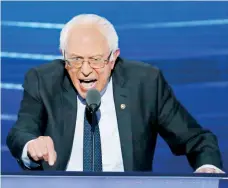  ??  ?? El senador del Partido Demócrata Bernie Sanders respaldó ayer la candidatur­a de Hillary Clinton para la presidenci­a de Estados Unidos.