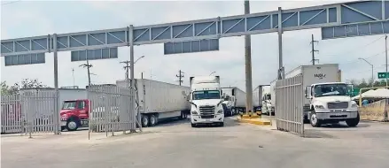  ?? ?? EN UN aviso emitido por la Asociación de Agentes Aduanales de Nuevo Laredo, enviado antes del mediodía de ayer se detalló que la operación se encontraba detenida