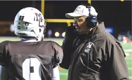  ?? | FOR THE SUN- TIMES ?? Frank Lenti is the winningest coach in state history ( 374- 77). He has won 11 state championsh­ips and had a streak of 11 consecutiv­e Catholic League titles.