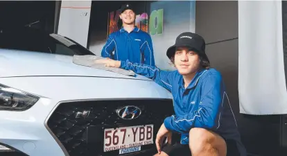  ?? Picture: ALIX SWEENEY ?? CHANGE OF FORTUNE: Brothers Logan, 17, and Ethan Heathcote, 20, work as detailers at Pickerings through the Transition to Success Program.