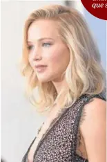  ??  ?? Jennifer Lawrence Esta temporada acentúa el dorado cálido para su media melena