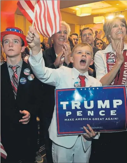  ?? JASON CONNOLLY / AFP ?? La noche electoral en la sede republican­a de Greenwood Village (Colorado)