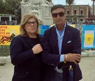  ??  ?? Lucia Carrassi e Pinuccio Fazio, i cui figli Giuseppe e Michele sono stati uccisi per errore