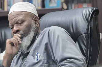  ?? MARY ALTAFFER THE ASSOCIATED PRESS ?? Imam Siraj Wahhaj, who leads a New York City mosque, is the father of the the man accused of training children at a New Mexico compound to carry out school shootings.