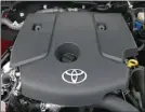  ??  ?? Toyota applique la mode du downsizing même à la performanc­e, ce nouveau 2,4L D-4D ne développan­t que 150 ch.
