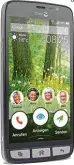  ?? Foto: Doro ?? Mit dem Liberto 825 (rund 270 Euro) hat Doro ein vollwertig­es Smartphone im Angebot – mit angepasste­r Software für leichte Bedienung.