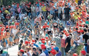  ??  ?? ESPECTACUL­AR PRECEDENTE. El Mirador de Ézaro ya acogió la llegada de la Vuelta a España en 2012.