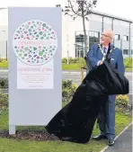  ?? Pictures: Leanne Bagnall ?? CELEBRATIO­N: Lord Mayor Ross Irving unveils a plaque to mark the fifth anniversar­y of the Ceramic Valley Enterprise Zone.