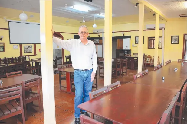  ?? Picture: JUSTIN BRIERTY ?? FRESH LIFE: David Wilkinson, general manager of Kuranda's Bottom Pub, plans to renovate the pub to transform it to its original form in 1890.