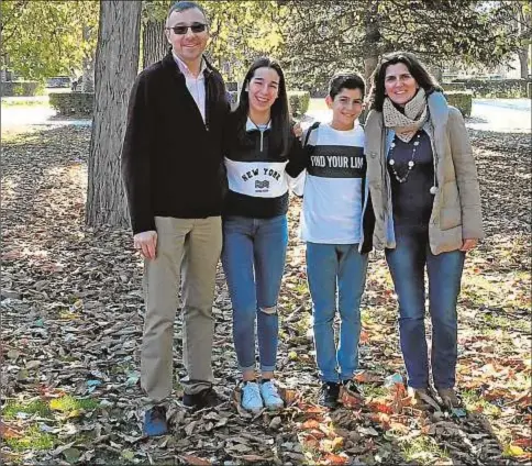  ?? José Manuel Lucas ?? José Manuel y Martiló, con sus hijos