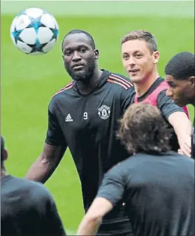  ?? FOTO: EFE ?? Lukaku y Matic, dos piezas fundamenta­les para Mourinho