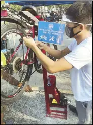  ??  ?? BIKE REPAIR SERVICES AT SM’S CAVITE MALLS: With more and more people now using bicycles both for work and to run errands, SM’s Cavite malls in Bacoor, Dasmariñas and Molino recently installed bike repair stations to assist the public for emergencie­s and maintenanc­e. Each repair station is equipped with air pumps and essential tools that customers can use for free. Organized bicycle parking slots have also been mounted to ensure safe and socially distant spaces.This initiative aims to provide shoppers a convenient and a #SafeMallin­g experience.