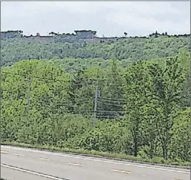  ?? HeaTHer maTTHews PHoTo ?? Residents of the Wentworth Valley are dismayed to watch clear cutting create a bald spot on the hillsides above their homes.