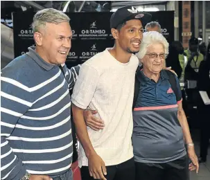  ?? / FELIX DLANGAMAND­LA/ GETTY IMAGES ?? Peet van Zyl is the agent looking after the business interests of Wayde van Niekerk, seen here with the sprinter’s coach Anna ‘Tannie Ans’ Botha.