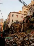  ??  ?? Más de 300.000 personas quedaron sin casa en Beirut.