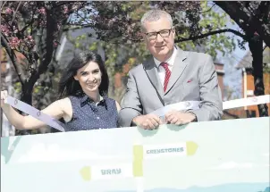  ??  ?? Aoibhinn Ní Shúilleabh­áin and Professor John Crown launch The Guinness Book of World Records attempt for the longest Ribbon Chain in aid of The Caroline Foundation for Cancer Research in associatio­n with Bray Cancer Support Centre and Greystones Cancer...