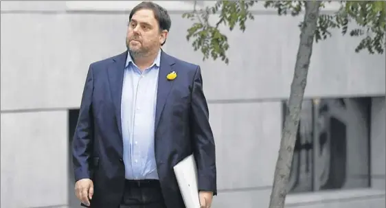  ?? AFP / GABRIEL BOUYS ?? Oriol Junqueras va a declarar a l’Audiència Nacional, el 2 de novembre passat, poc abans de ser empresonat per ordre judicial.