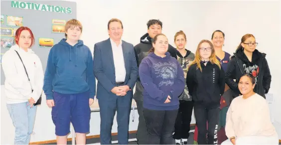  ??  ?? Horowhenua Mayor Bernie Wanden with the very first group of young people benefiting from funding from the Mayors Taskforce For Jobs. They are doing an eight week course at the Horowhenua Learning Centre to get them ready for work.