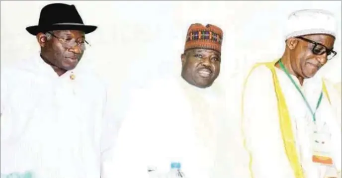  ??  ?? L-R Former President Goodluck Jonathan embattled PDP National Chairman, Ali Modu Sheriff and Chairman, PDP Board of Trustees, Alhaji Wali Jubril at the failed Stakeholde­rs? meet in Abuja recently